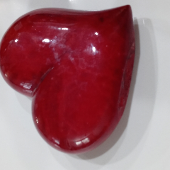 ROMANTIC RED HEART PAPER WEIGHT - Picture 3 of 3